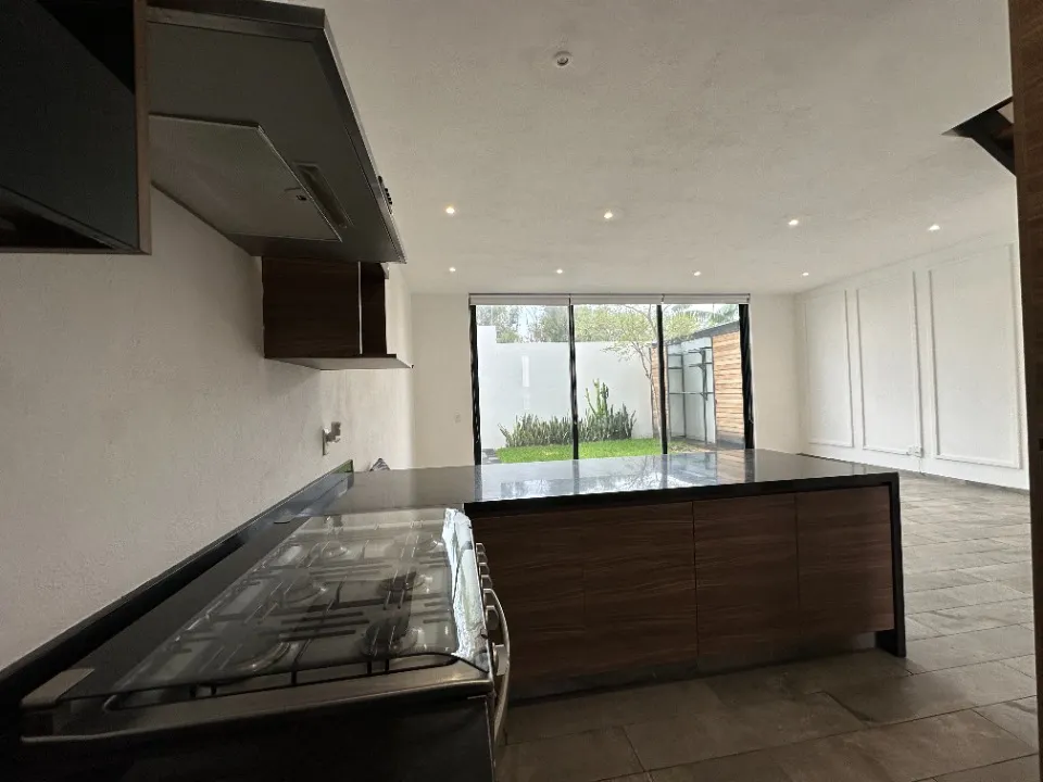 Foto 2 de Casa en venta en Avenida del Bosque Real, Valle Imperial, Zapopan