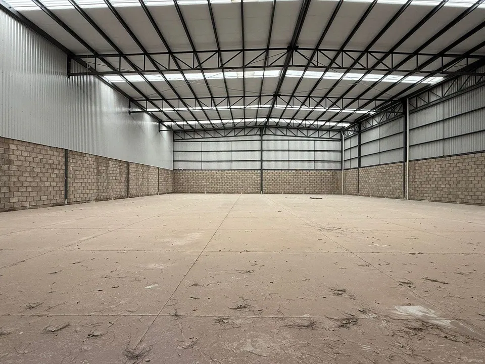 Foto 4 de Bodega nueva en renta junto a Camino Real a Colima, 511 m2