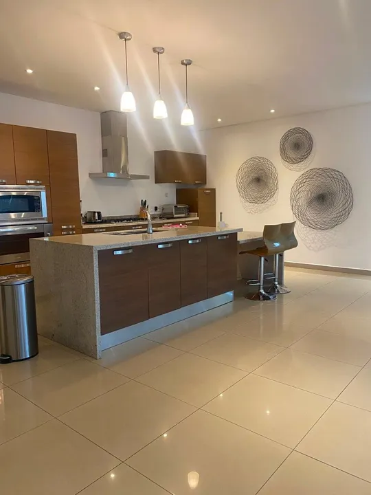Foto 3 de Exclusivo Departamento Amueblado en Venta y Renta en Zotogrande
