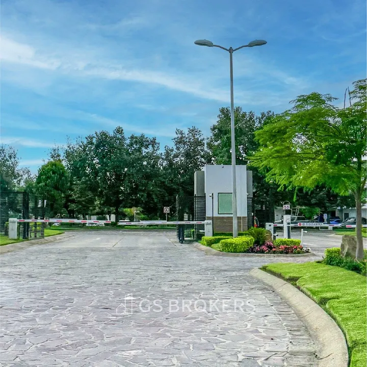 Foto 3 de Terreno en venta en Valle Imperial – Coto Galo, Frente al Club de Golf