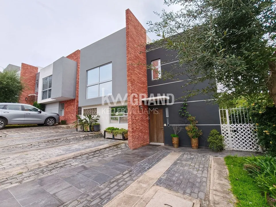 Casa en Renta en Colinas de San Isidro, Zapopan