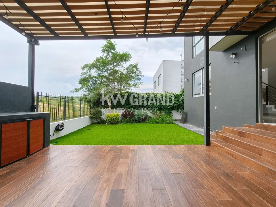 Foto 9 de Casa en Renta en Colinas de San Isidro, Zapopan