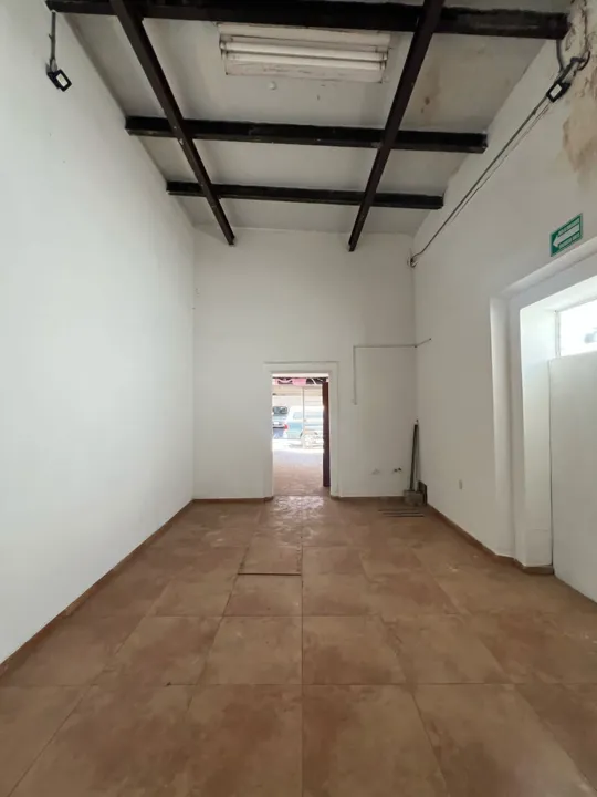 Foto 4 de Terreno uso de suelo mixto con locales comerciales, permite desarrollo vertical