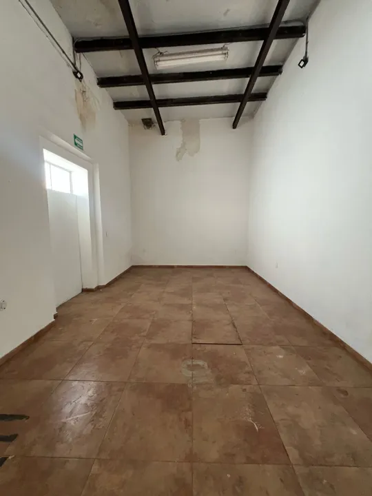Foto 5 de Terreno uso de suelo mixto con locales comerciales, permite desarrollo vertical