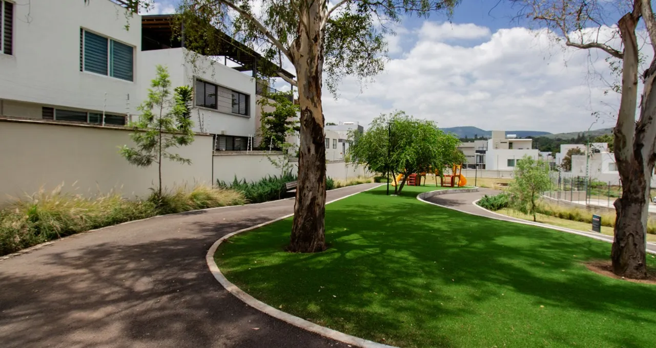 Foto 6 de Terreno en venta en Calle Paseo del Norte, Parques Vallarta, Zapopan