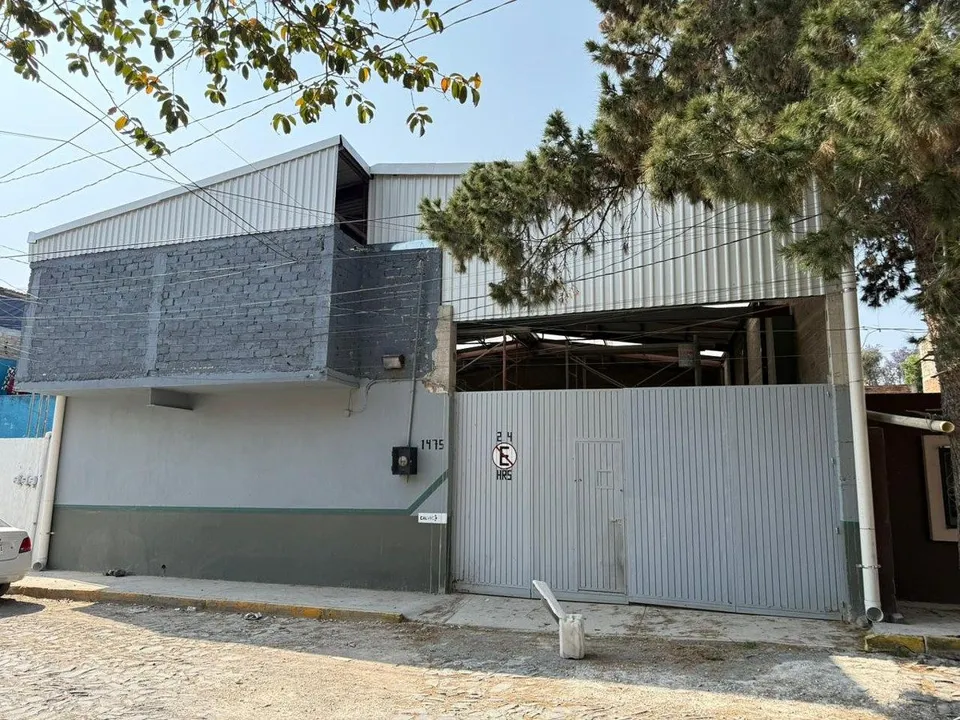 BODEGA COMERCIAL RENTA PARAISOS DEL COLLI ZAPOPAN