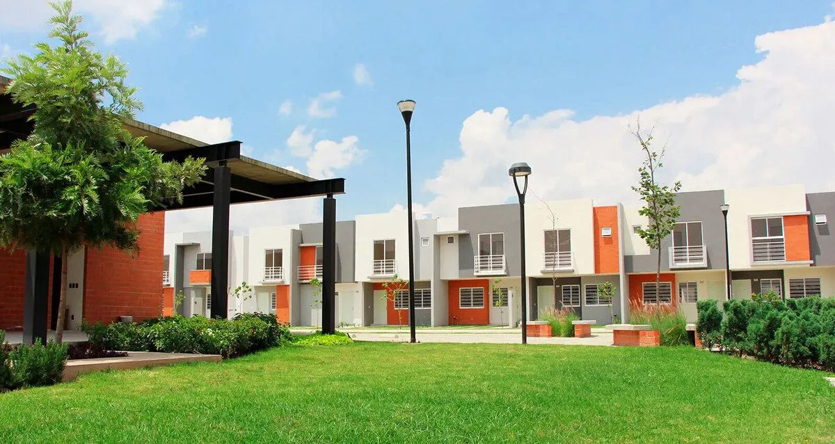 DESARROLLO PASEO DE LOS PARQUES: CASAS Y DEPARTAMENTOS EN TLAJOMULCO