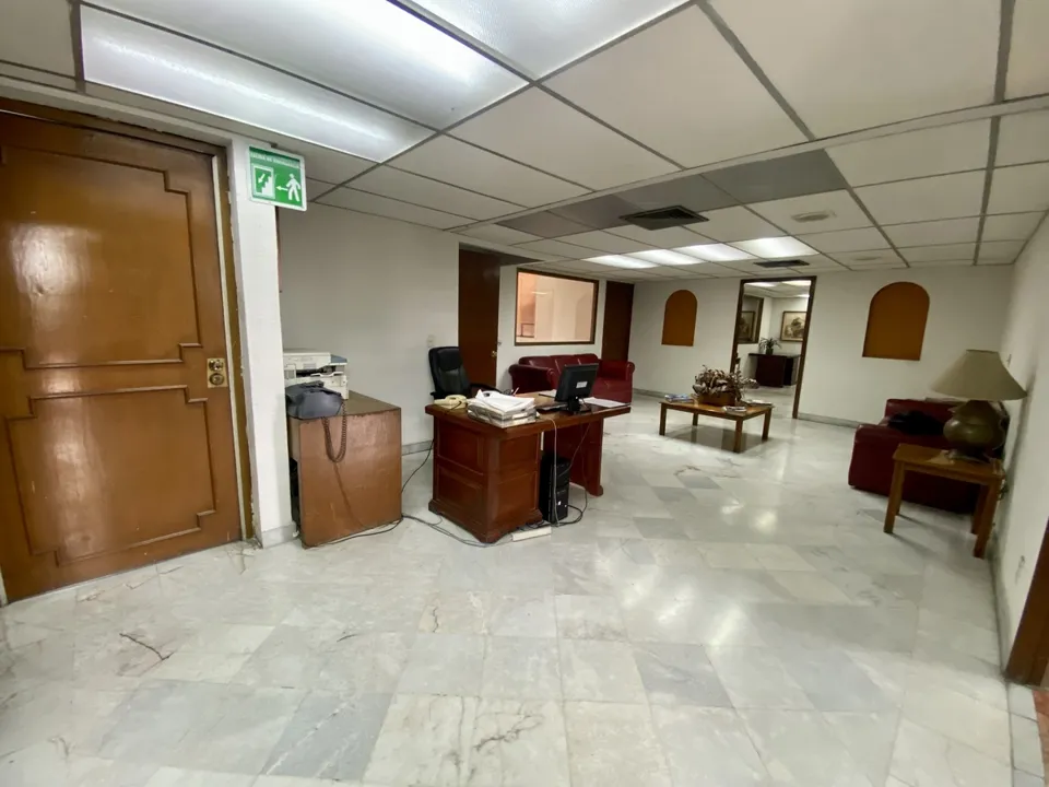 Foto 2 de Oficinas en venta en Chapalita