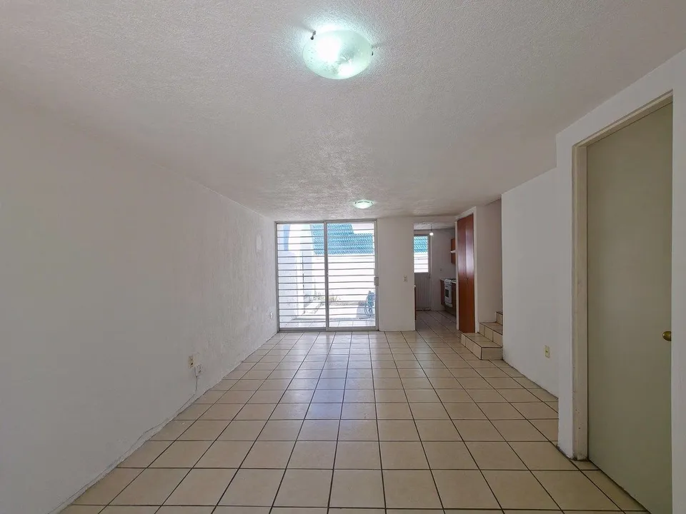 Foto 4 de Casa con amplio jardín en renta en Terralta