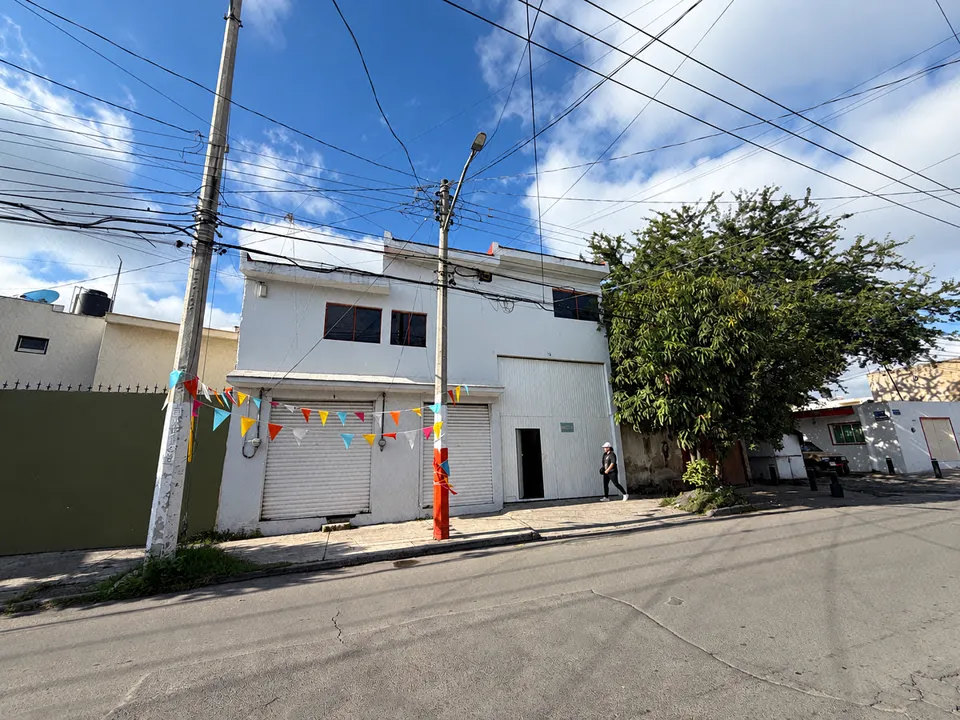 Bodega en Venta a una cuadra de Marino Otero