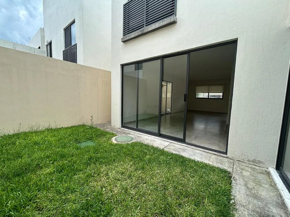 Foto 5 de CASA EN VENTA ADAMAR