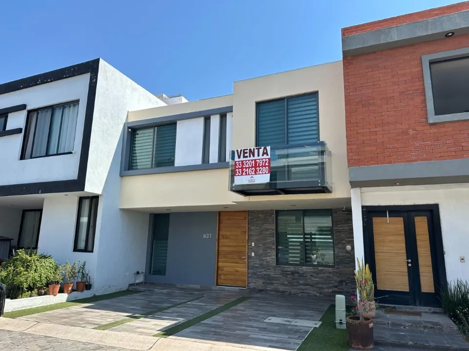 Casa en venta en Loma de los Cedros, Bosque Real, Tlajomulco