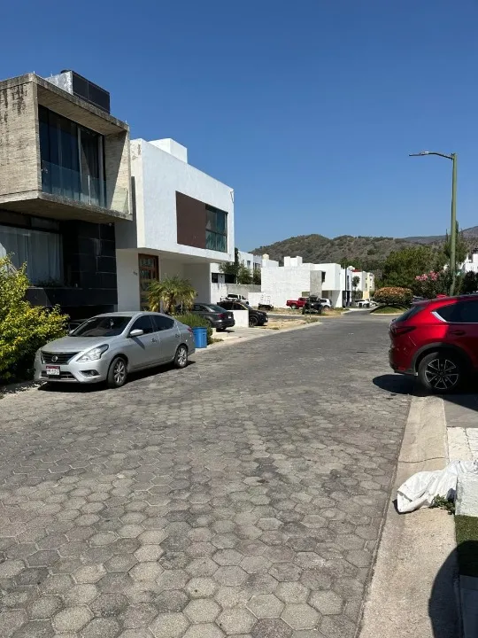 Foto 4 de Casa en venta en Loma de los Cedros, Bosque Real, Tlajomulco