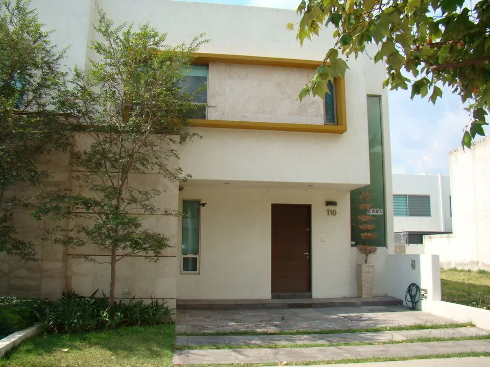 CASA EN RENTA EN COTO ALTHEA, RESIDENCIAL SOLARES