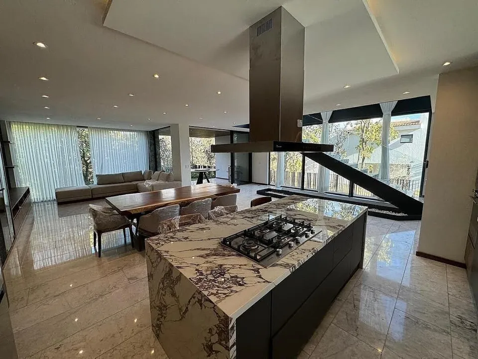 Foto 9 de SE VENDE HERMOSA CASA NUEVA EN EL CIELO DE LUJO