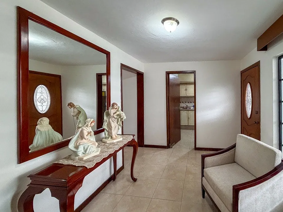 Foto 6 de Casa en Colinas de la Normal con jardín y terraza de arcos | 3 recámaras