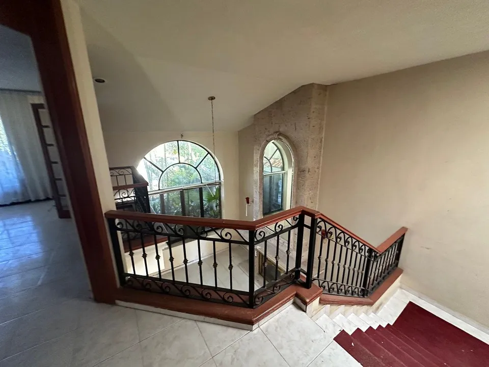 Coto Vistas del Sol, II Secc. Bugambilias casa en Venta, para remodelar