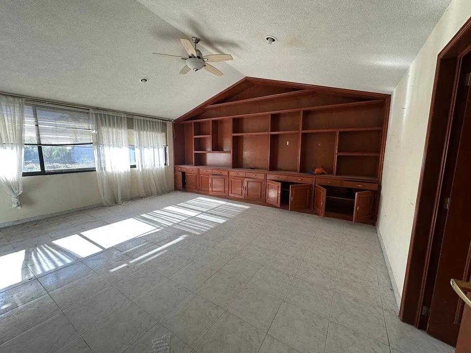 Foto 4 de Coto Vistas del Sol, II Secc. Bugambilias casa en Venta, para remodelar