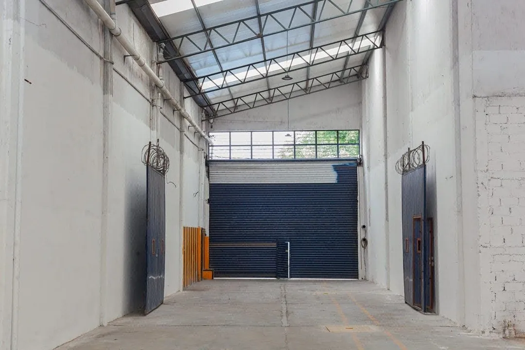 Foto 9 de En Renta-Bodega Comercial dentro de zona metropolitana de Guadalajara!!