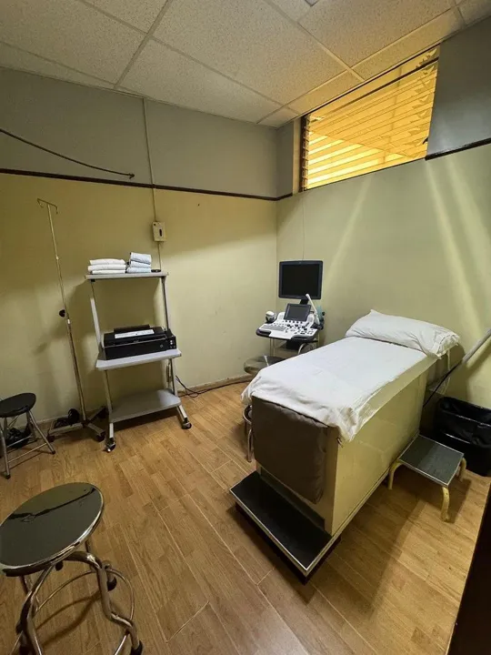 Foto 6 de Hospital en venta Col. Del Fresno, Guadalajara, Jalisco