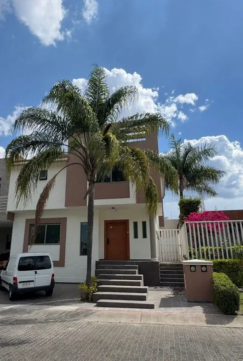 Foto 2 de Casa en Venta en Casa Fuerte - Coto El Fuerte 61