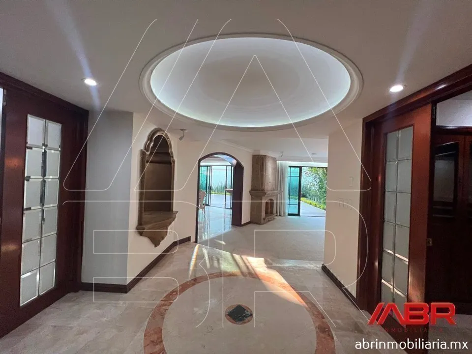 Foto 5 de RESIDENCIA IMPECABLE EN RENTA EN COTO CHAPALITA