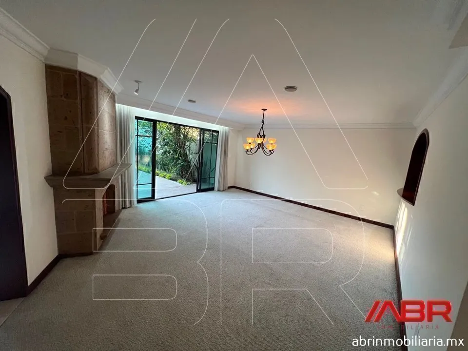 Foto 7 de RESIDENCIA IMPECABLE EN RENTA EN COTO CHAPALITA