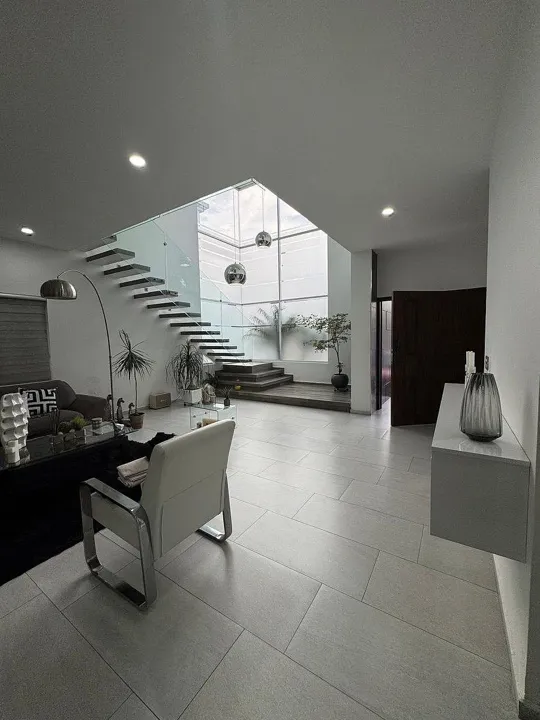 Foto 2 de SE VENDE LINDA CASA EN COTO ARBOLEDA I
