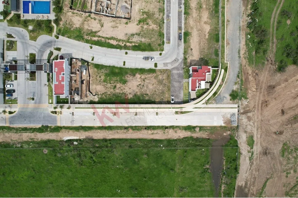 Foto 4 de TERRENO EN ESQUINA EN ALVA RESIDENCIAL | 168.60 M²