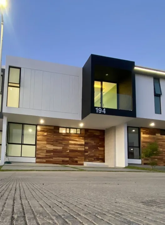 Foto 2 de Casa en venta en Valle Imperial, Zapopan