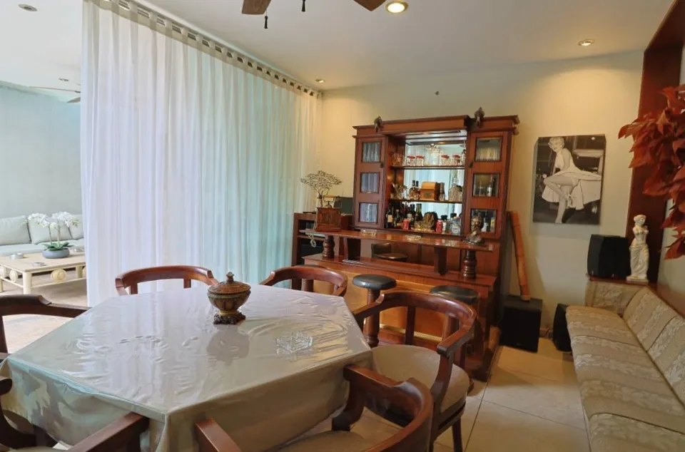 Foto 3 de Casa en venta en Mercaderes, Jardines del Country, Guadalajara