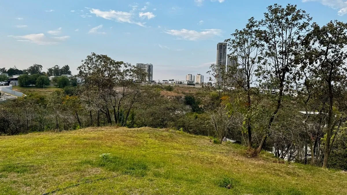 TERRENO EN VENTA DENTRO DE COTO VIRREYES
