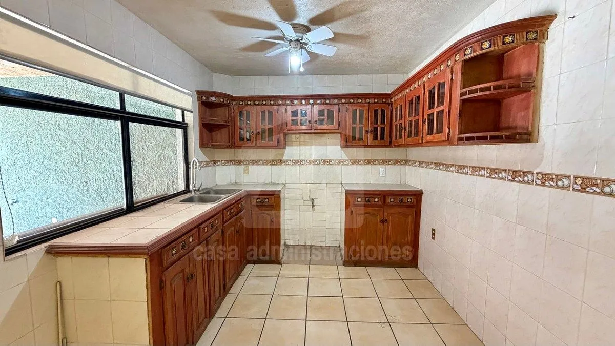 Foto 5 de CASA EN VENTA DE 3 NIVELES EN COTO EN CIUDAD GRANJA