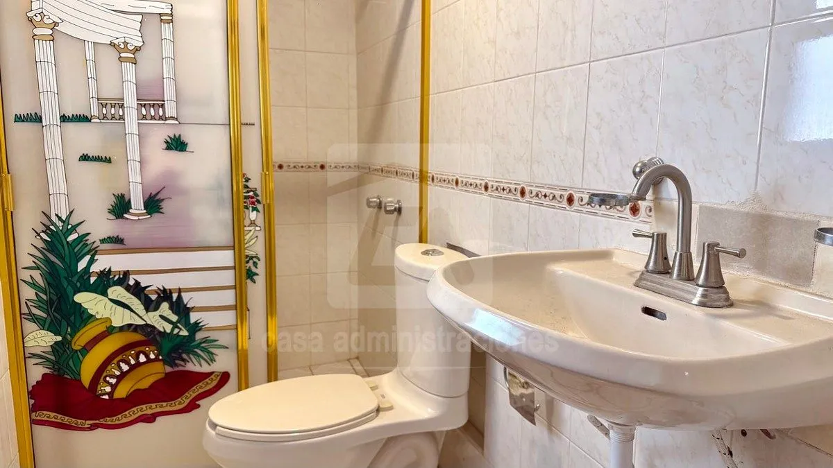 Foto 8 de CASA EN VENTA DE 3 NIVELES EN COTO EN CIUDAD GRANJA