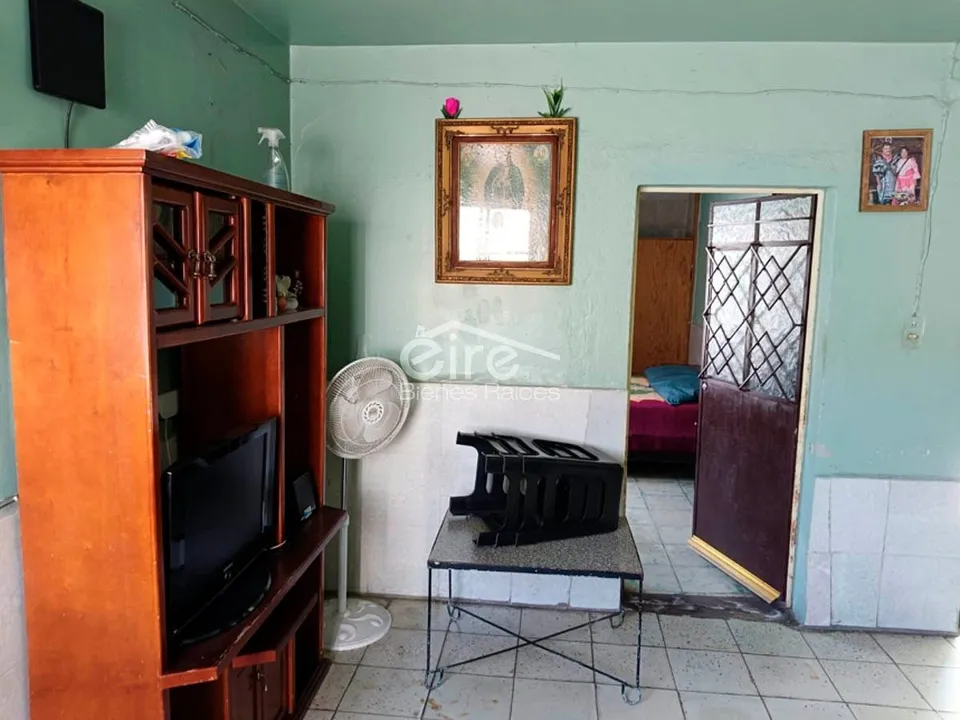 Foto 4 de Casa en venta en Balcones de Oblatos, Guadalajara | 2 niveles con acceso indepen