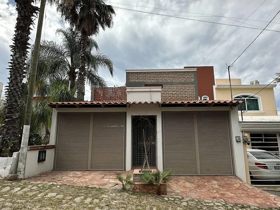 RESIDENCIA EN VENTA EN CORTIJO SAN AGUSTÍN $6’400,000 pesos