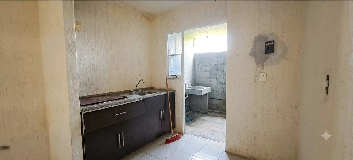 Foto 6 de DEPARTAMENTO EN VENTA PLANTA BAJA EN ARVENTO