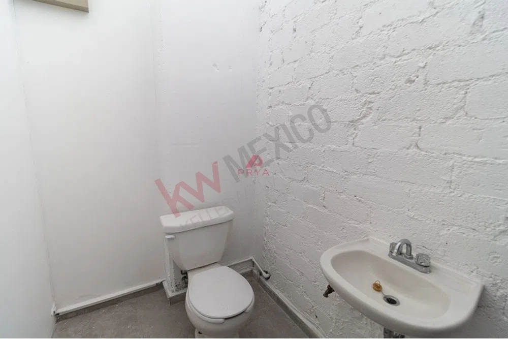 Foto 4 de LOCAL EN VENTA EN AVILA CAMACHO, ZAPOPAN , JALISCO