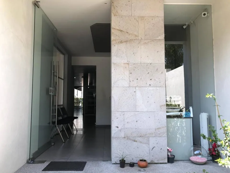 Foto 2 de OFICINAS EN VENTA ARCOS VALLARTA