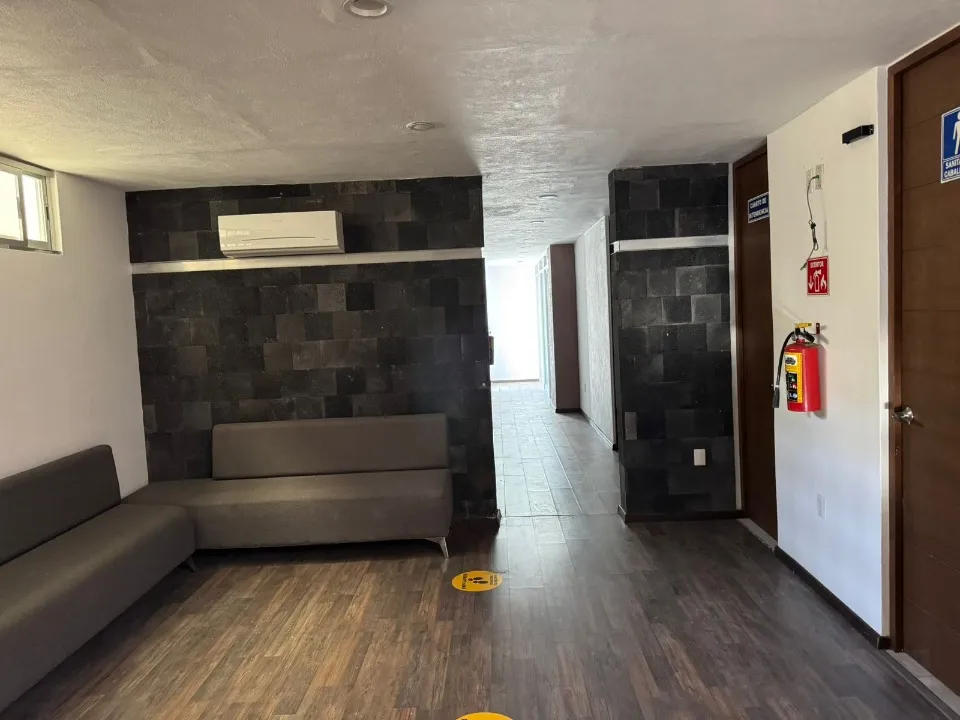 Foto 5 de Oficina en venta en Avenida Topacio, Verde valle, Guadalajara