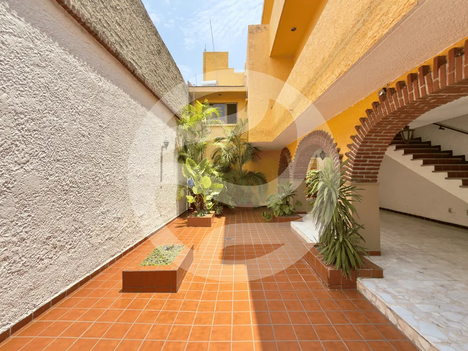 Foto 2 de Casa en Venta a unas cuadra de Av. Colon,  Col. Lázaro Cárdenas