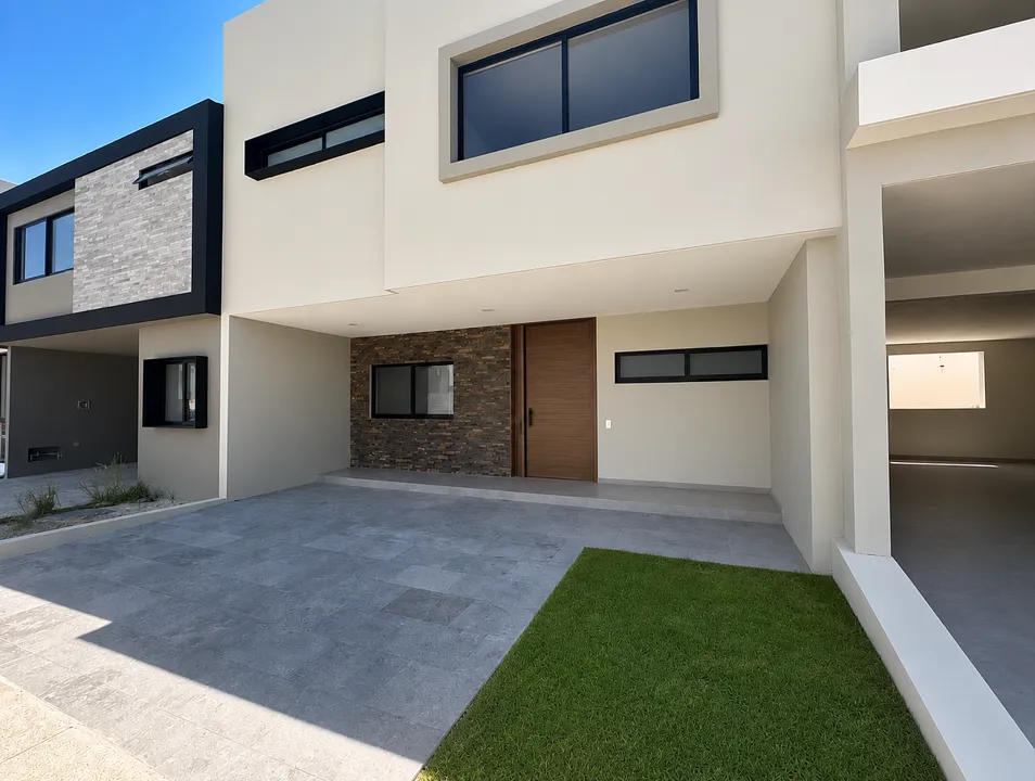 Casa en renta en Solares