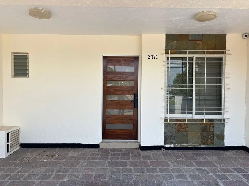 Foto 3 de CASA AMUEBLADA EN VIVEROS DEL VALLE, JARDINES DEL VALLE, ZAPOPAN, JALISCO.