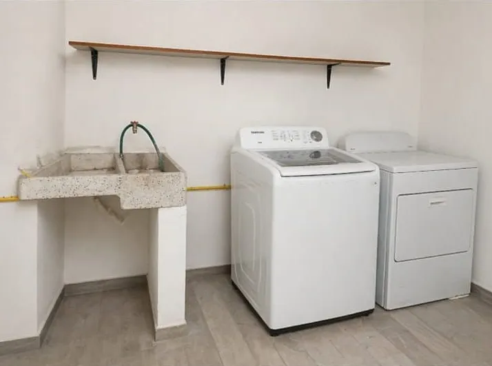 Foto 7 de Casa en venta en PARQUES DE TESISTAN III, Zapopan