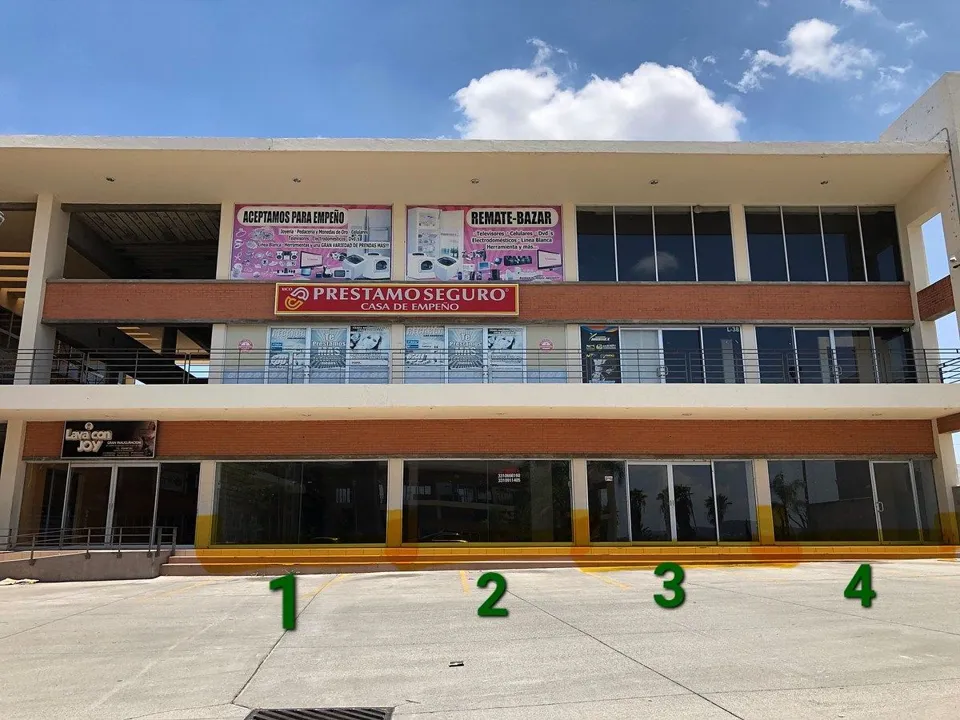 Foto 5 de Locales comerciales en VENTA en Plaza Santiago UrbiTonala