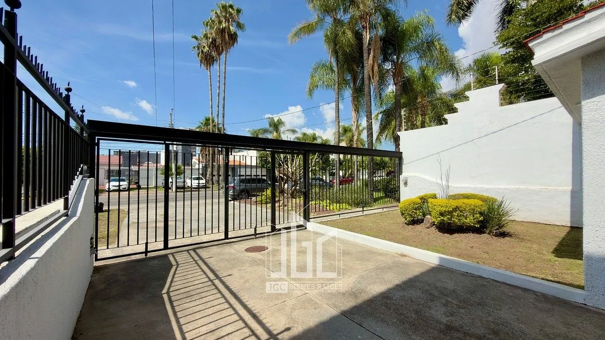 Foto 7 de CASA EN VENTA EN JARDINES DE GUADALUPE - ZAPOPAN