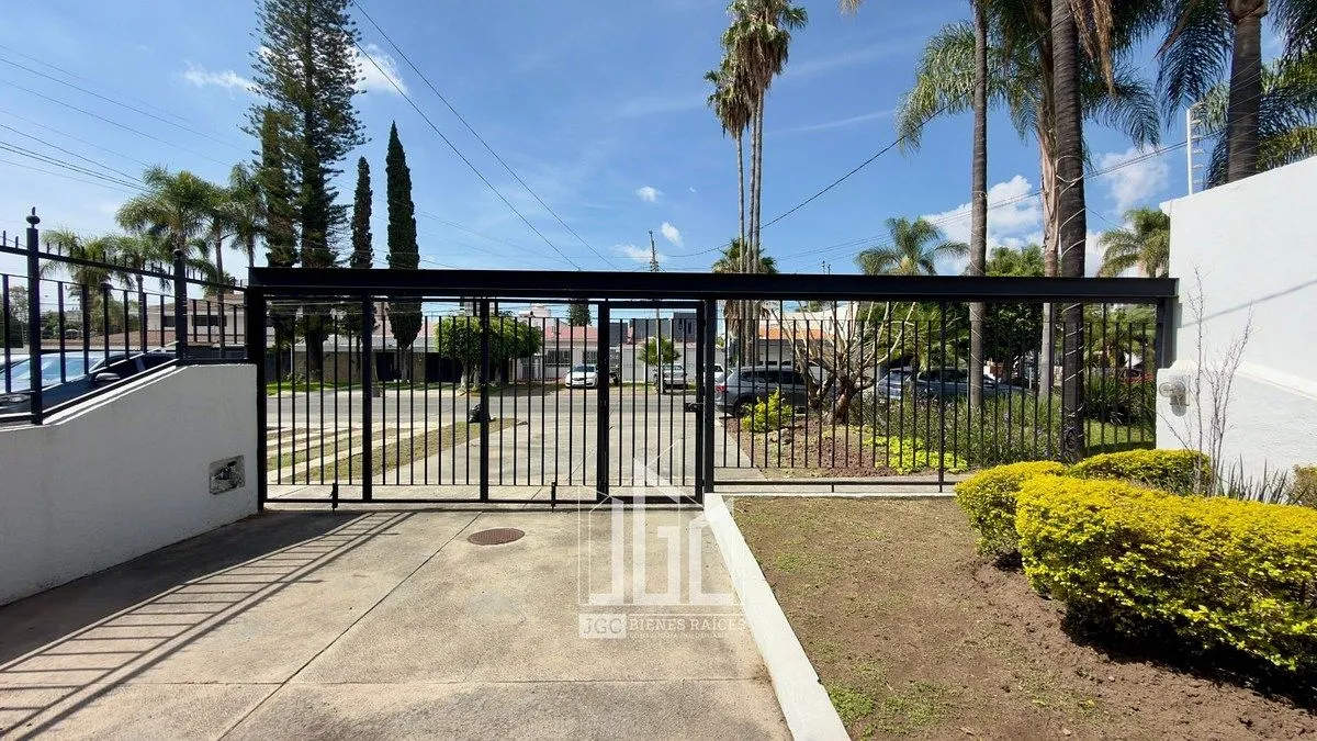 Foto 9 de CASA EN VENTA EN JARDINES DE GUADALUPE - ZAPOPAN