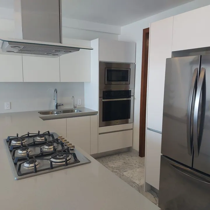 Foto 4 de DEPARTAMENTO EN RENTA 5162 TORRE 5000 EN WEST POINT.