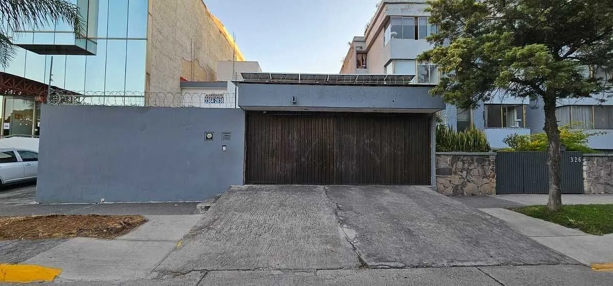 Foto 2 de CASA RENTA EN AV AMERICAS CON USO MIXTO