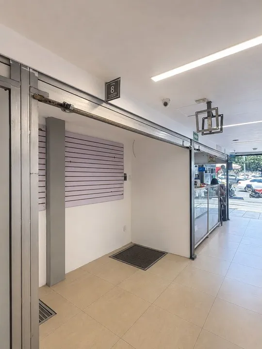 Foto 4 de LOCALES COMERCIALES EN RENTA EN PLAZA DE LA TECNOLOGÍA ITHAA